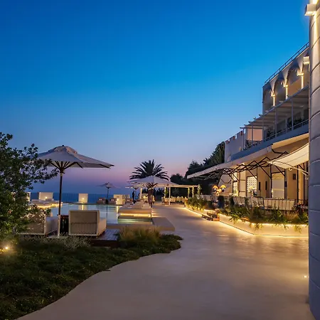 Grand Hotel