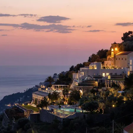 Grand Hotel 5*